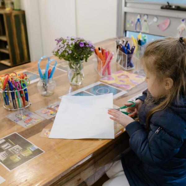 Kinder-craft-table